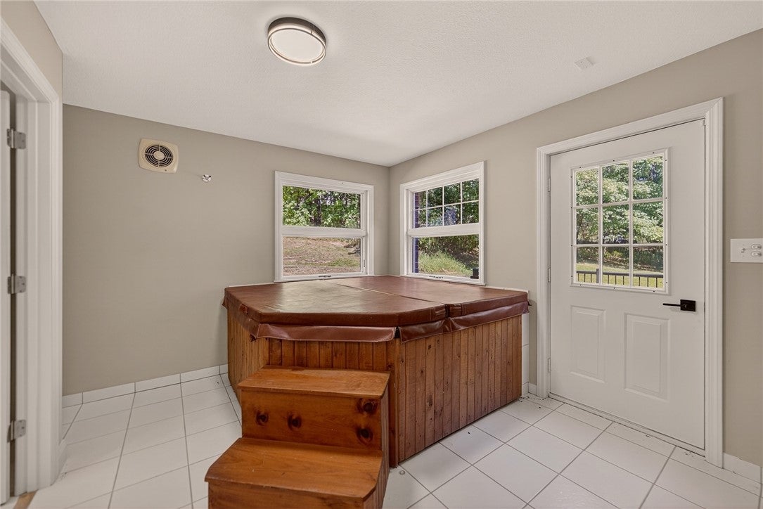 Canonsburg, Pennsylvania, 15317, United States, 5 Bedrooms Bedrooms, ,5 BathroomsBathrooms,Residential,Active,2009822