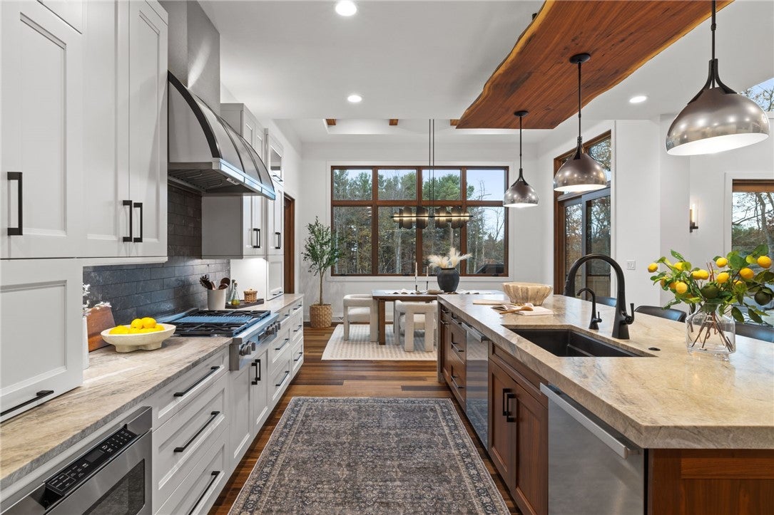 Wexford, Pennsylvania, 15090, United States, 5 Bedrooms Bedrooms, ,5 BathroomsBathrooms,Residential,Active,2006966