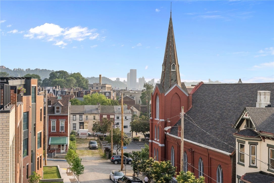 Pittsburgh, Pennsylvania, 15201, United States, 5 Bedrooms Bedrooms, ,5 BathroomsBathrooms,Residential,Active,1898029