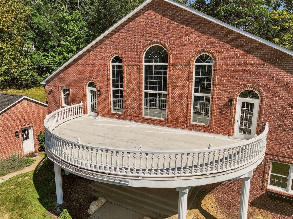 Canonsburg, Pennsylvania, 15317, United States, 5 Bedrooms Bedrooms, ,5 BathroomsBathrooms,Residential,Active,2009822