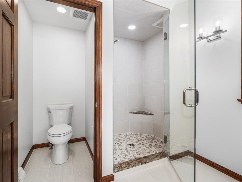 Pittsburgh, Pennsylvania, 15241, United States, 4 Bedrooms Bedrooms, ,5 BathroomsBathrooms,Residential,Active,1926915