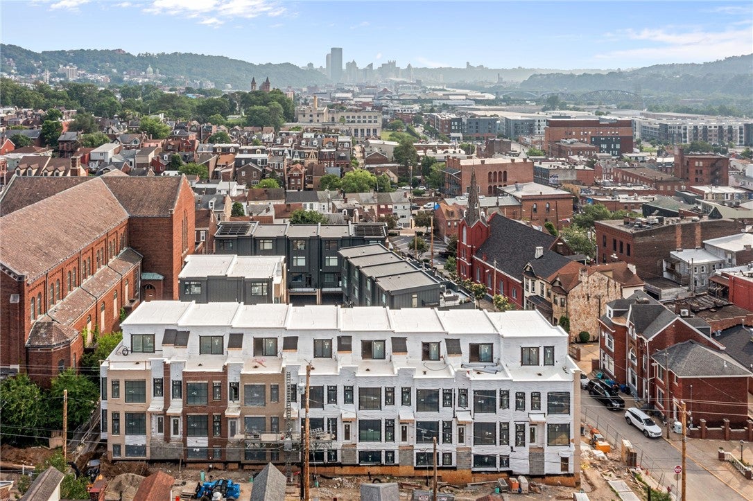 Pittsburgh, Pennsylvania, 15201, United States, 5 Bedrooms Bedrooms, ,5 BathroomsBathrooms,Residential,Active,1898029