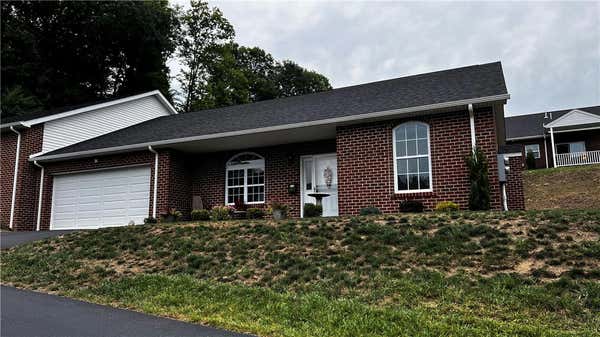 101 AIDEN LN, NEW KENSINGTON, PA 15068, photo 2 of 21