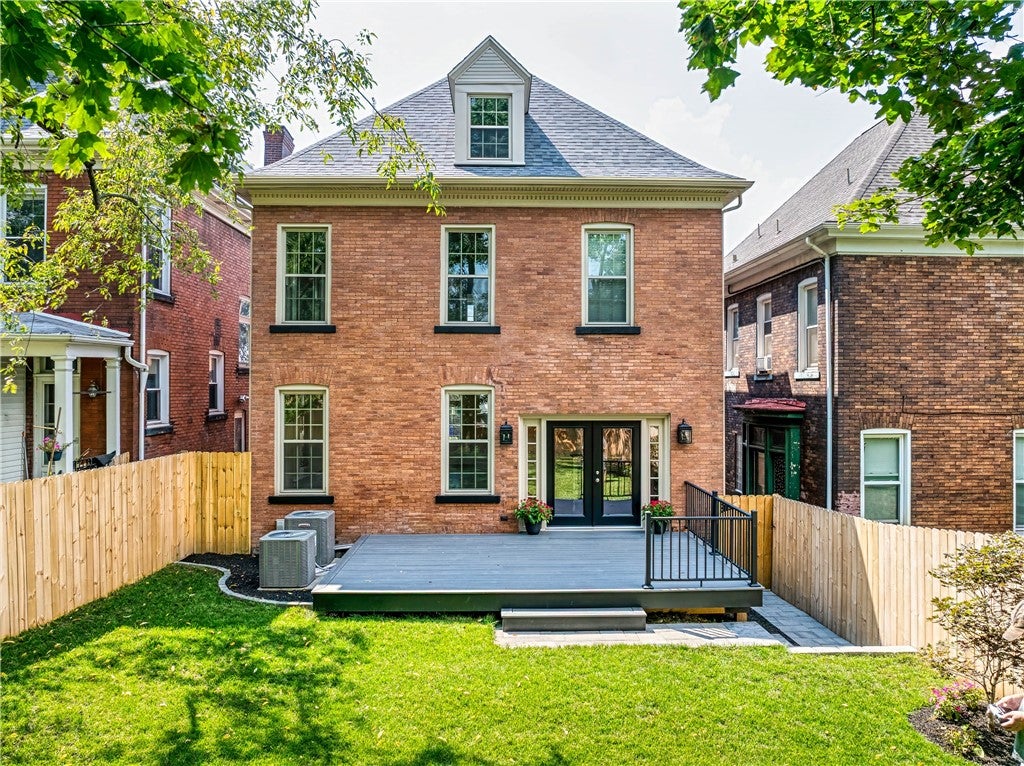 Pittsburgh, Pennsylvania, 15217, United States, 5 Bedrooms Bedrooms, ,4 BathroomsBathrooms,Residential,Active,1922334