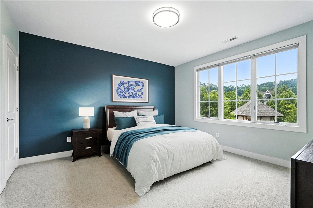 Pittsburgh, Pennsylvania, 15217, United States, 4 Bedrooms Bedrooms, ,5 BathroomsBathrooms,Residential,Active,1936146