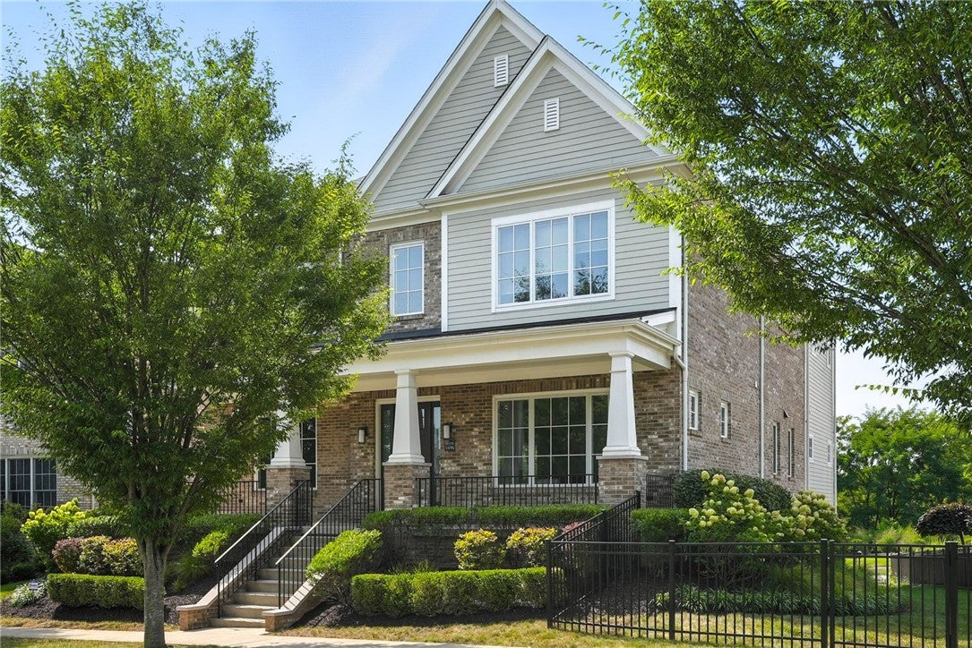 Pittsburgh, Pennsylvania, 15217, United States, 4 Bedrooms Bedrooms, ,5 BathroomsBathrooms,Residential,Active,1936146 Pittsburgh, Pennsylvania, 15217, United States, 4 Bedrooms Bedrooms, ,5 BathroomsBathrooms,Residential,Active,1936146