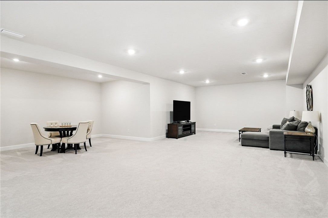 Wexford, Pennsylvania, 15090, United States, 4 Bedrooms Bedrooms, ,5 BathroomsBathrooms,Residential,Active,1934785