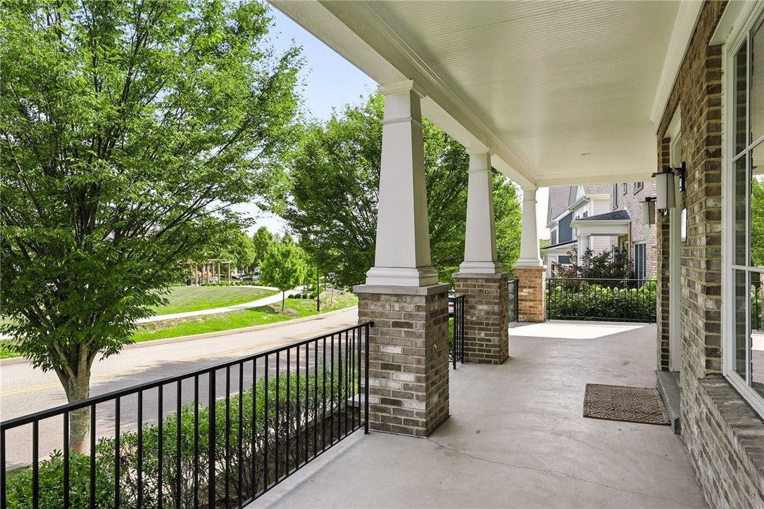 Pittsburgh, Pennsylvania, 15217, United States, 4 Bedrooms Bedrooms, ,5 BathroomsBathrooms,Residential,Active,1936146