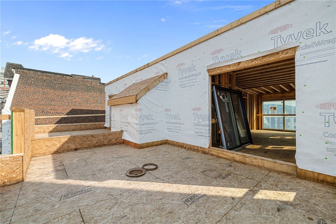 Pittsburgh, Pennsylvania, 15201, United States, ,5 BathroomsBathrooms,Residential,Active,1900397