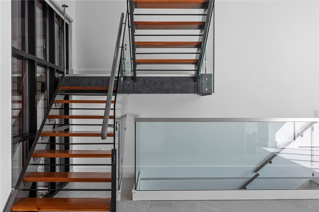 Pittsburgh, Pennsylvania, 15201, United States, 3 Bedrooms Bedrooms, ,4 BathroomsBathrooms,Residential,Active,1968384