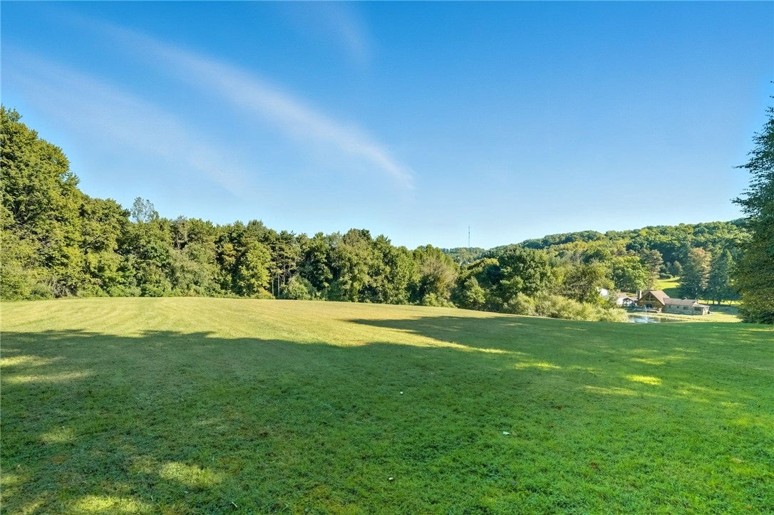 Emlenton, Pennsylvania, 16373, United States, 3 Bedrooms Bedrooms, ,3 BathroomsBathrooms,Residential,Active,1945255