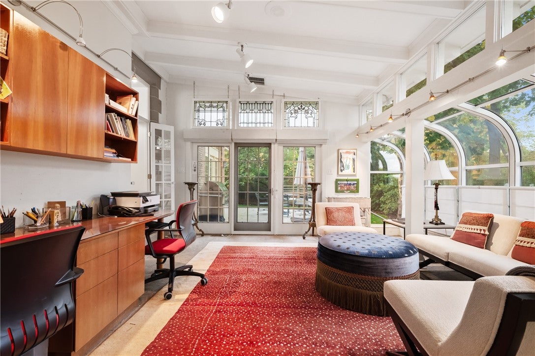 Pittsburgh, Pennsylvania, 15232, United States, 8 Bedrooms Bedrooms, ,6 BathroomsBathrooms,Residential,Active,1973278