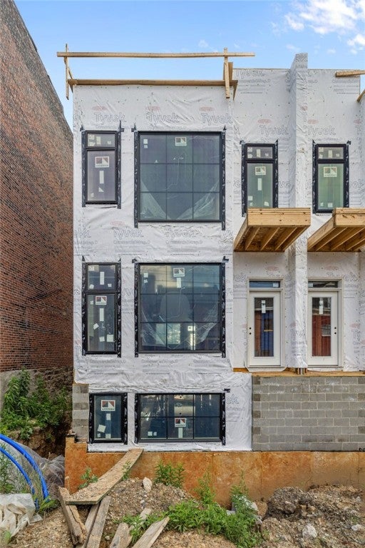 Pittsburgh, Pennsylvania, 15201, United States, 4 Bedrooms Bedrooms, ,5 BathroomsBathrooms,Residential,Active,1900409