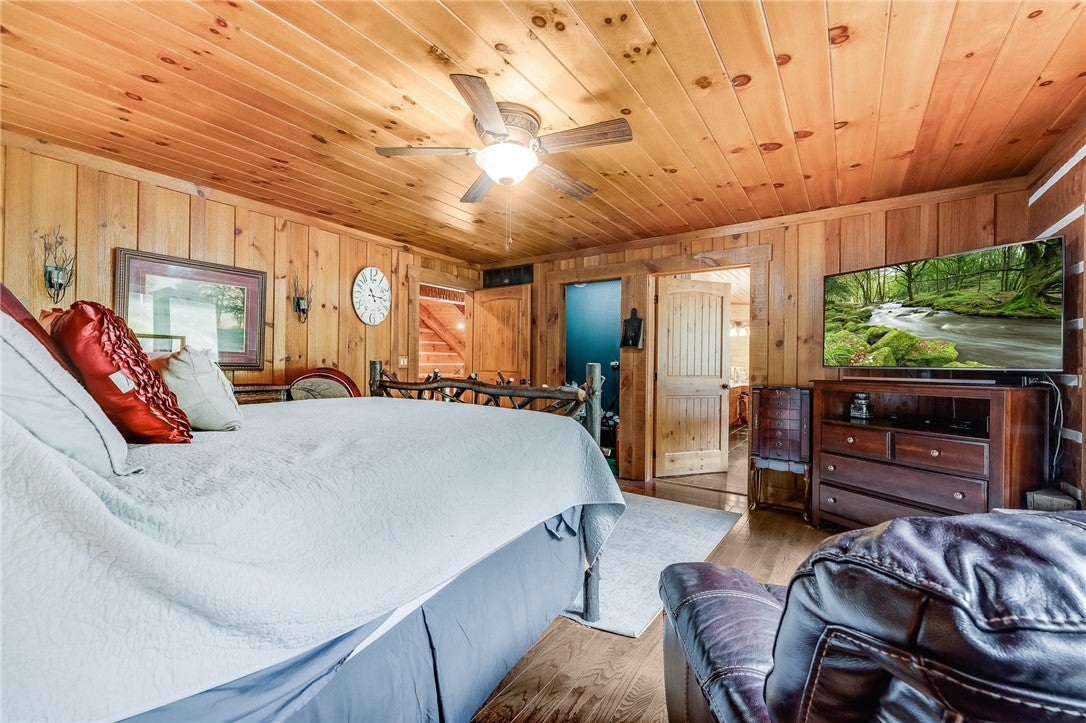 Waynesburg, Pennsylvania, 15370, United States, 5 Bedrooms Bedrooms, ,5 BathroomsBathrooms,Residential,Active,1971790