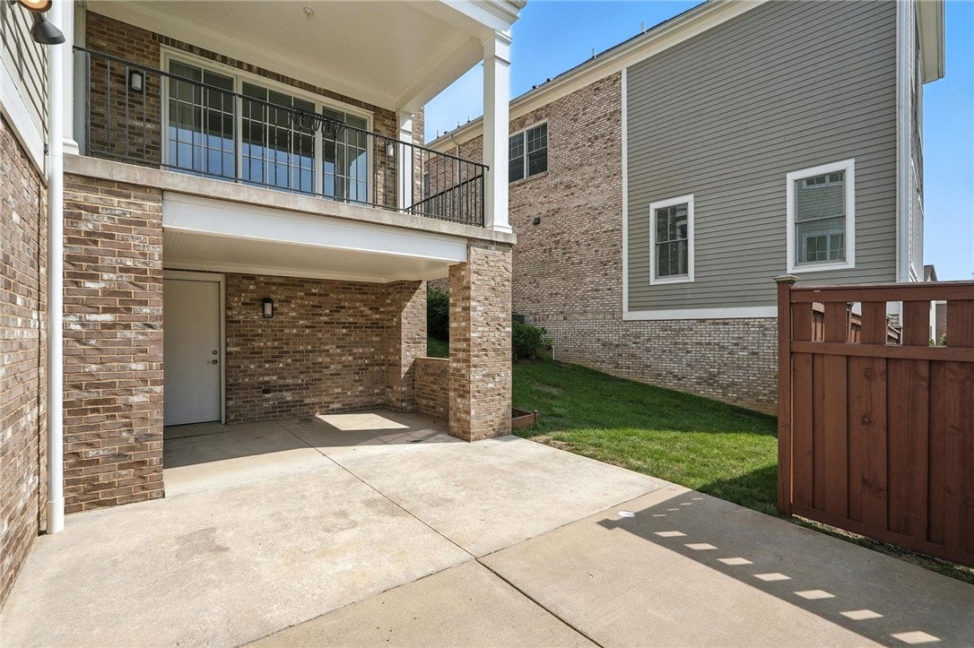 Pittsburgh, Pennsylvania, 15217, United States, 4 Bedrooms Bedrooms, ,5 BathroomsBathrooms,Residential,Active,1936146