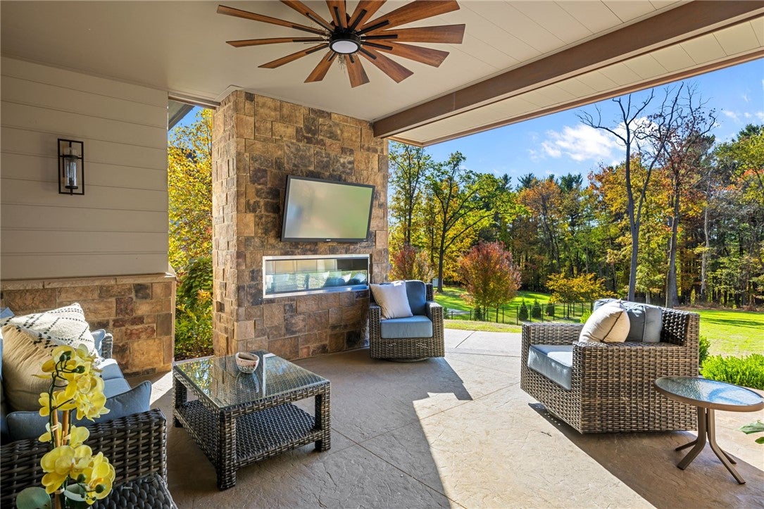 Wexford, Pennsylvania, 15090, United States, 5 Bedrooms Bedrooms, ,5 BathroomsBathrooms,Residential,Active,2006966