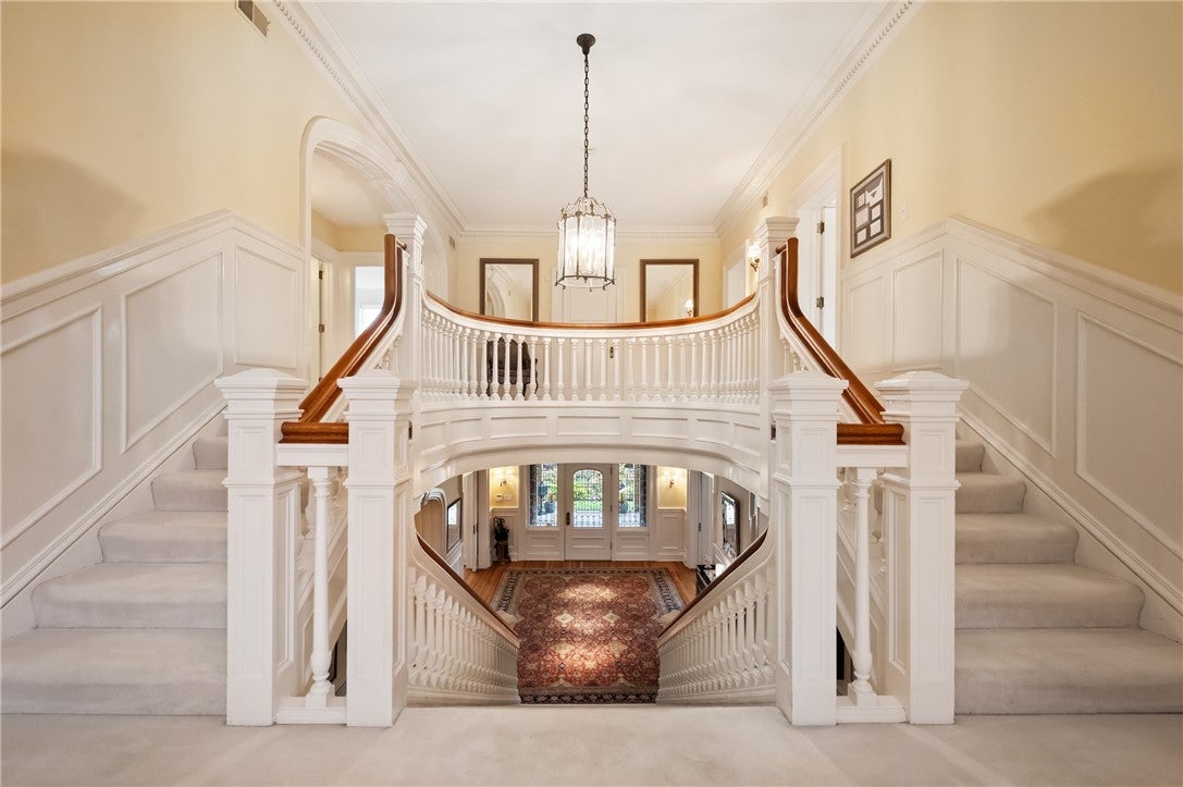 Pittsburgh, Pennsylvania, 15232, United States, 8 Bedrooms Bedrooms, ,6 BathroomsBathrooms,Residential,Active,1973278