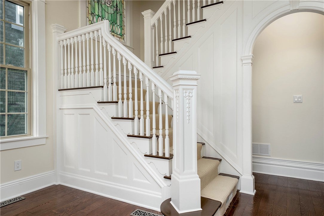 Pittsburgh, Pennsylvania, 15217, United States, 5 Bedrooms Bedrooms, ,4 BathroomsBathrooms,Residential,Active,1922334