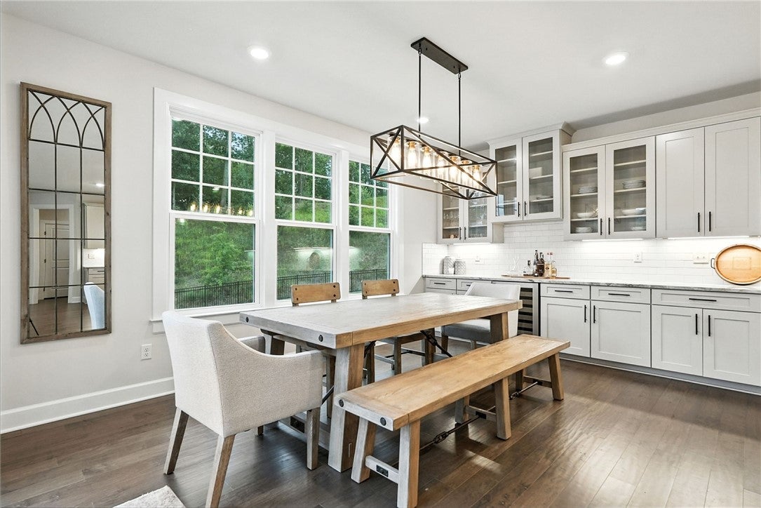 Wexford, Pennsylvania, 15090, United States, 4 Bedrooms Bedrooms, ,5 BathroomsBathrooms,Residential,Active,1934785