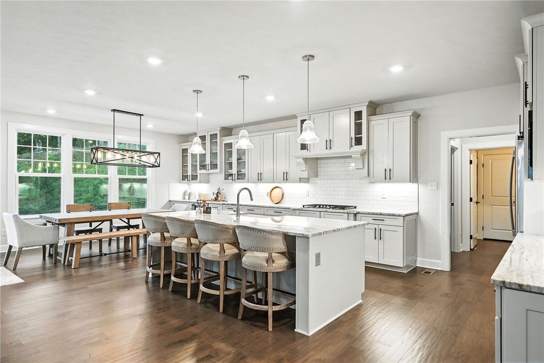 Wexford, Pennsylvania, 15090, United States, 4 Bedrooms Bedrooms, ,5 BathroomsBathrooms,Residential,Active,1934785