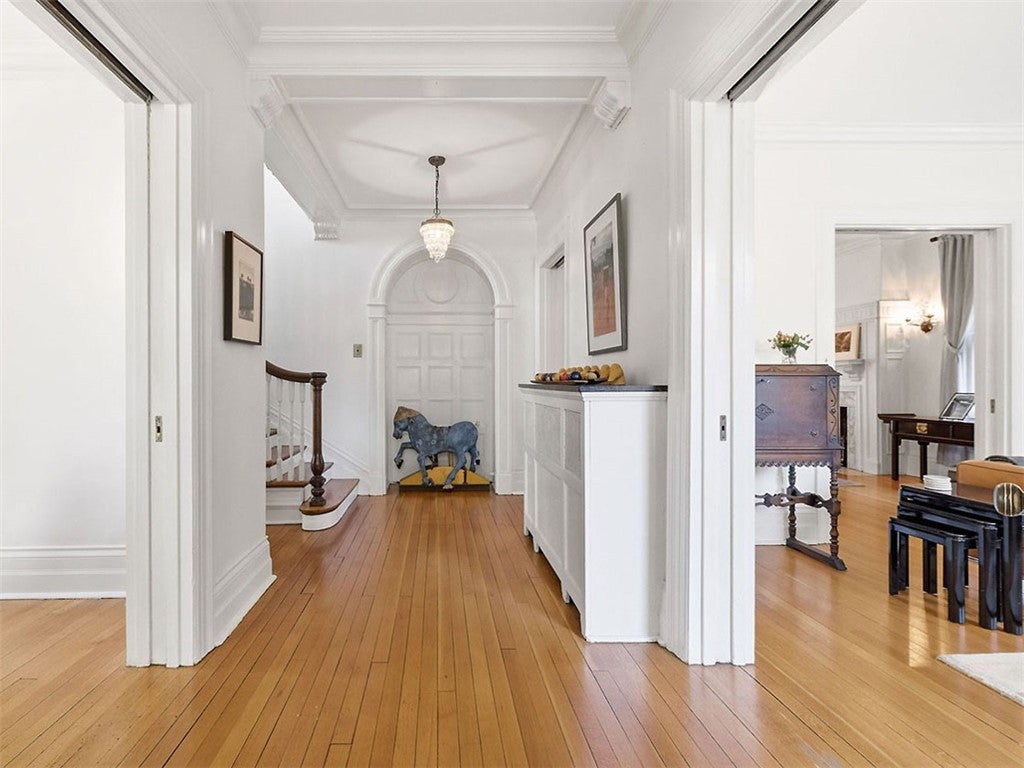 Pittsburgh, Pennsylvania, 15217, United States, 4 Bedrooms Bedrooms, ,3 BathroomsBathrooms,Residential,Active,1969666