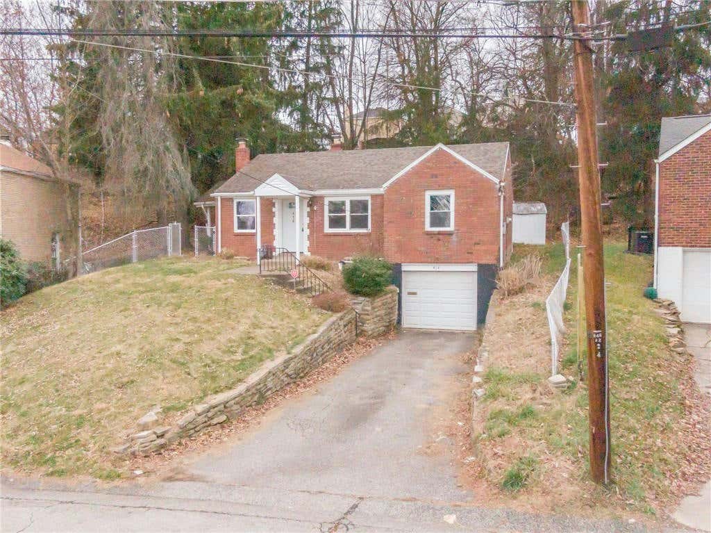 414 PENNWOOD DR, PITTSBURGH, PA 15235, photo 1 of 16