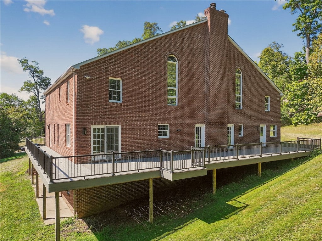 Canonsburg, Pennsylvania, 15317, United States, 5 Bedrooms Bedrooms, ,5 BathroomsBathrooms,Residential,Active,2009822