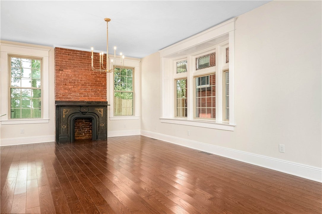 Pittsburgh, Pennsylvania, 15217, United States, 5 Bedrooms Bedrooms, ,4 BathroomsBathrooms,Residential,Active,1922334