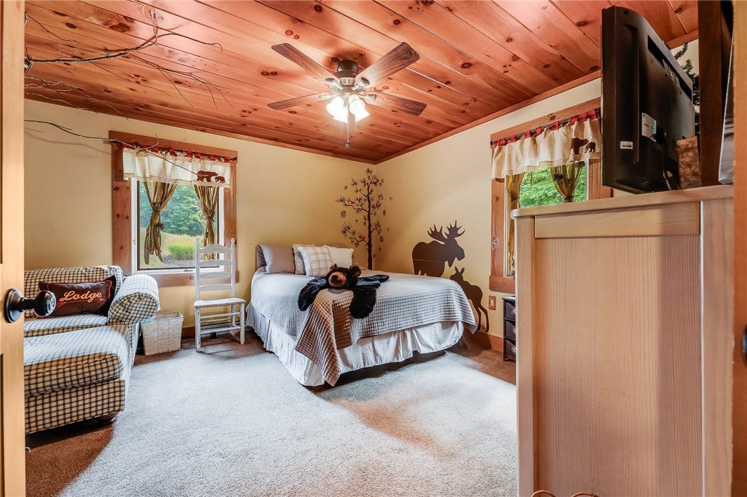 Waynesburg, Pennsylvania, 15370, United States, 5 Bedrooms Bedrooms, ,5 BathroomsBathrooms,Residential,Active,1971790