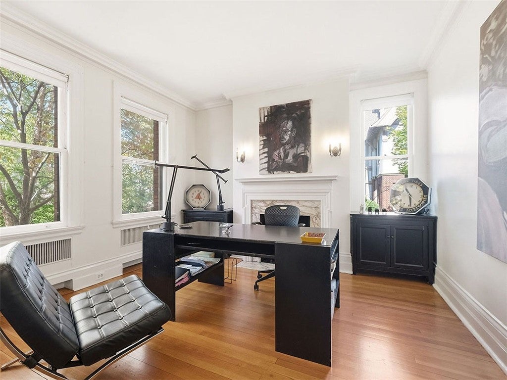 Pittsburgh, Pennsylvania, 15217, United States, 4 Bedrooms Bedrooms, ,3 BathroomsBathrooms,Residential,Active,1969666