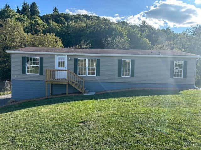 624 W MAIN ST, STOYSTOWN, PA 15563, photo 1 of 16