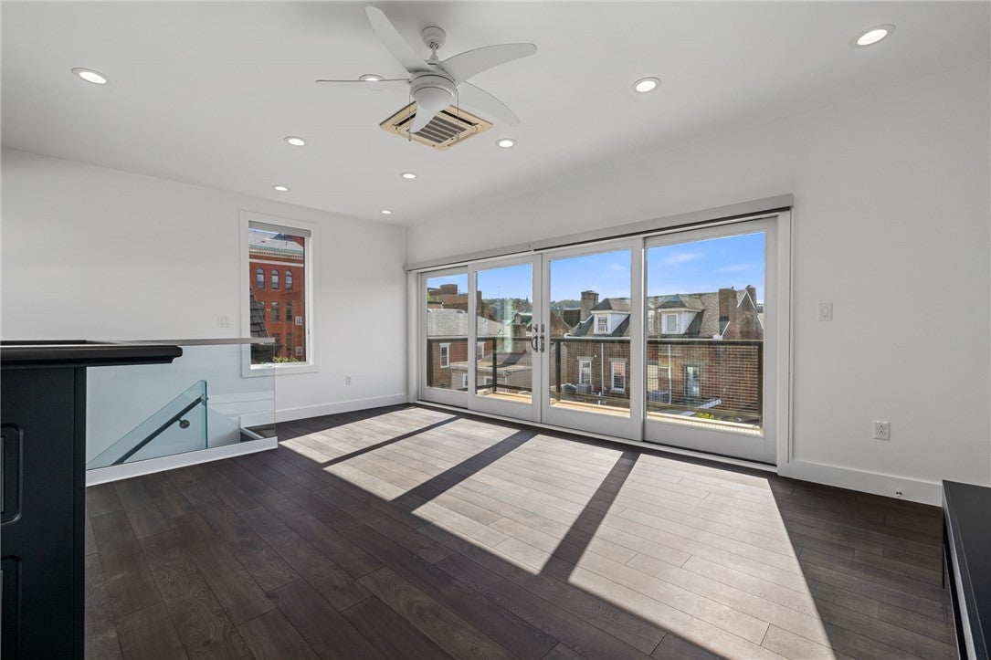 Pittsburgh, Pennsylvania, 15201, United States, 3 Bedrooms Bedrooms, ,4 BathroomsBathrooms,Residential,Active,1968384