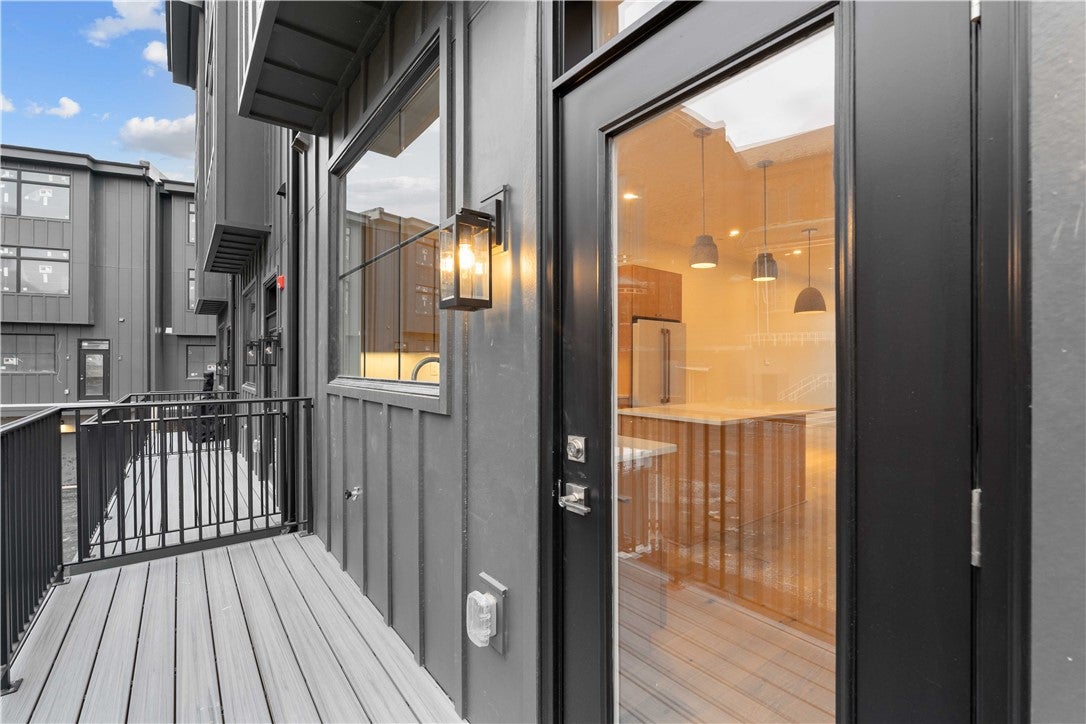 Pittsburgh, Pennsylvania, 15201, United States, 4 Bedrooms Bedrooms, ,5 BathroomsBathrooms,Residential,Active,1825068