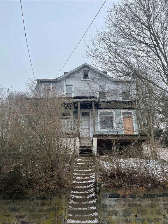 823 GRANT ST, MCKEESPORT, PA 15132, photo 1 of 26