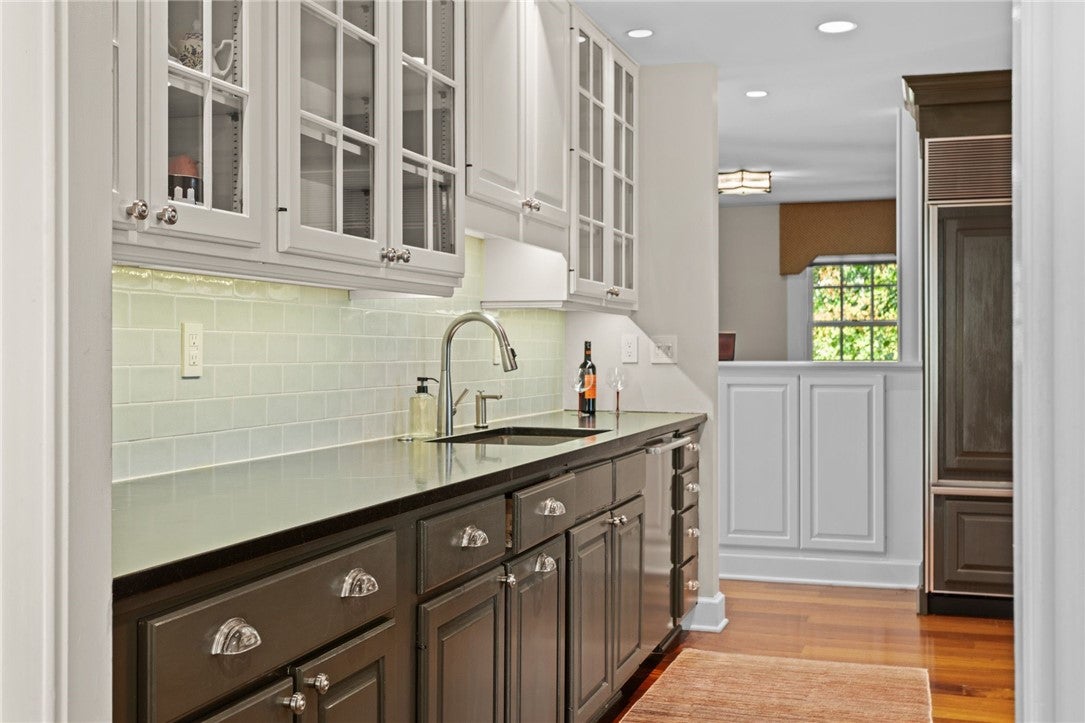 Sewickley, Pennsylvania, 15143, United States, 3 Bedrooms Bedrooms, ,4 BathroomsBathrooms,Residential,Active,1952620