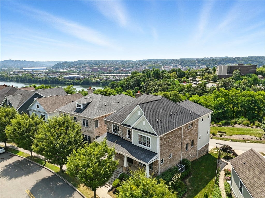 Pittsburgh, Pennsylvania, 15217, United States, 4 Bedrooms Bedrooms, ,5 BathroomsBathrooms,Residential,Active,1936146