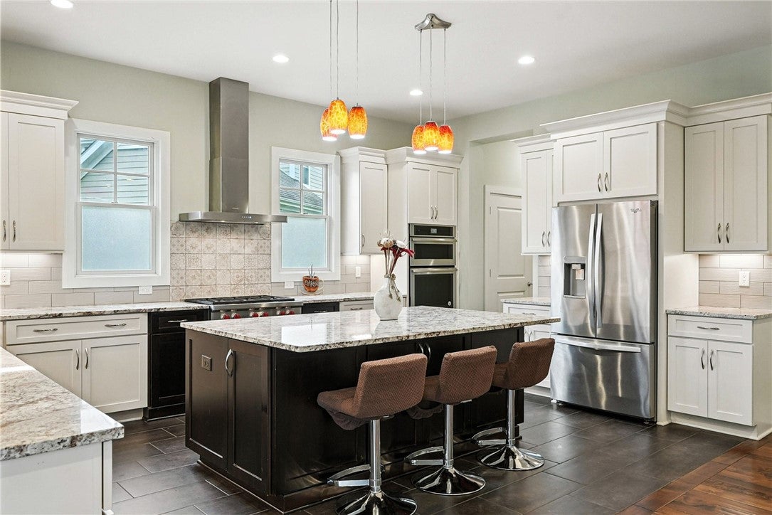 Pittsburgh, Pennsylvania, 15217, United States, 4 Bedrooms Bedrooms, ,5 BathroomsBathrooms,Residential,Active,1936146