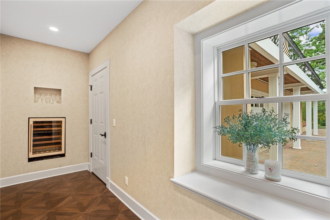 Sewickley, Pennsylvania, 15143, United States, 3 Bedrooms Bedrooms, ,4 BathroomsBathrooms,Residential,Active,1952620