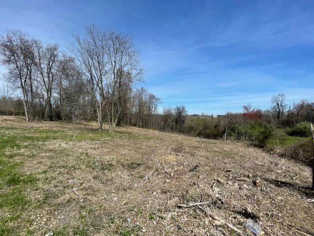 000 HOOKSTOWN GRADE ROAD, CLINTON, PA 15026, photo 1 of 4