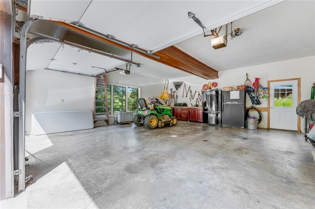 Waynesburg, Pennsylvania, 15370, United States, 5 Bedrooms Bedrooms, ,5 BathroomsBathrooms,Residential,Active,1971790