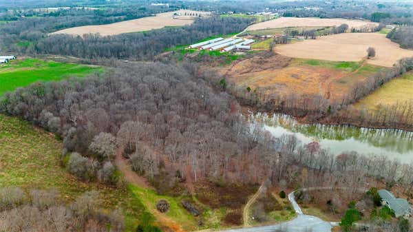 435 ARROWHEAD LAKE TRL, WESTMINSTER, SC 29693 - Image 1