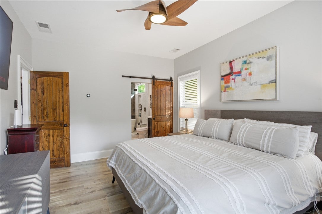 Hartwell, Georgia, 30643, United States, 5 Bedrooms Bedrooms, ,4 BathroomsBathrooms,Residential,Active,2040216