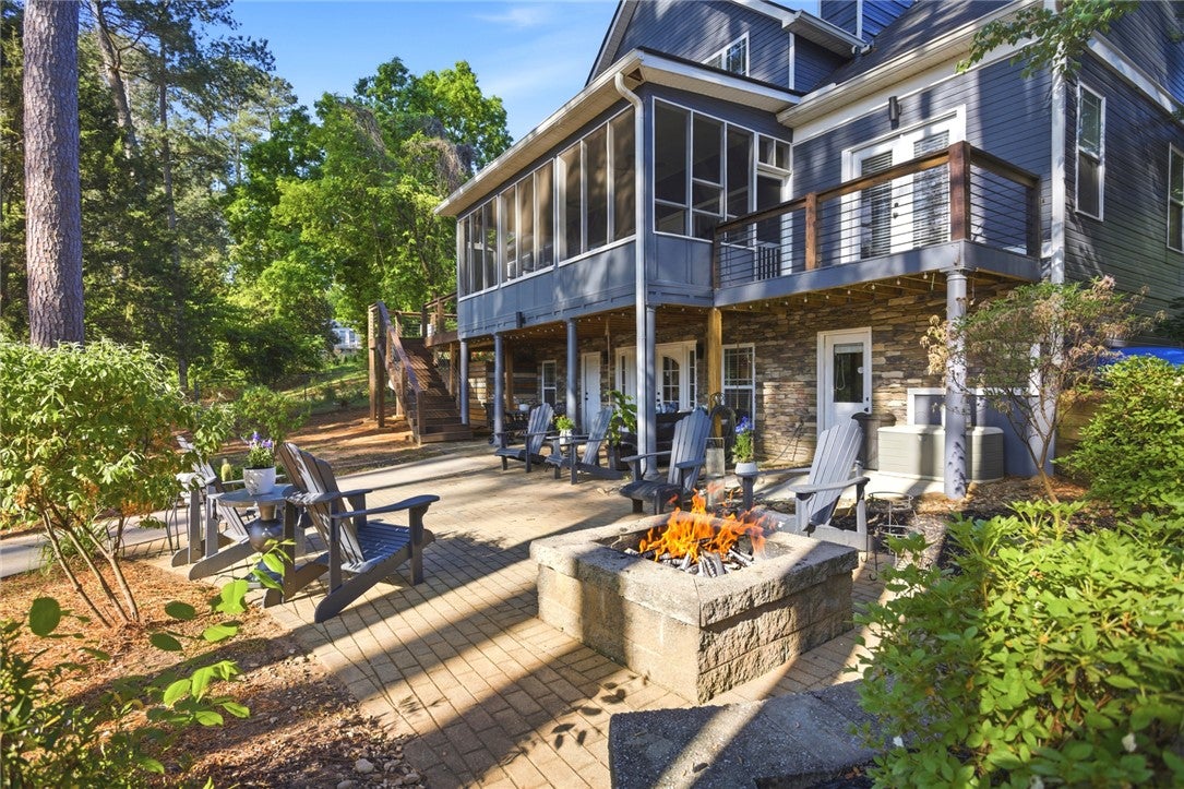 Hartwell, Georgia, 30643, United States, 5 Bedrooms Bedrooms, ,4 BathroomsBathrooms,Residential,Active,2040216