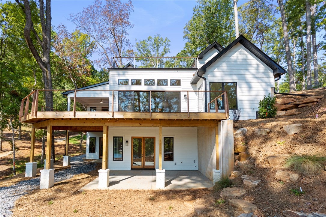 West Union, South Carolina, 29696, United States, 5 Bedrooms Bedrooms, ,7 BathroomsBathrooms,Residential,Active,1996255