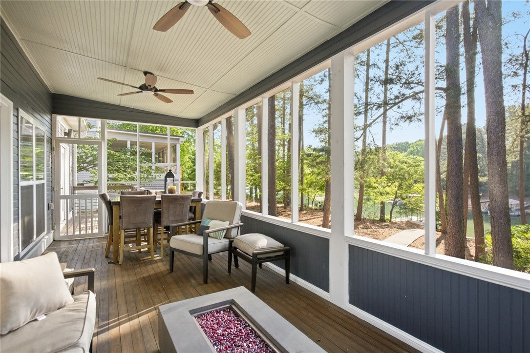 Hartwell, Georgia, 30643, United States, 5 Bedrooms Bedrooms, ,4 BathroomsBathrooms,Residential,Active,2040216