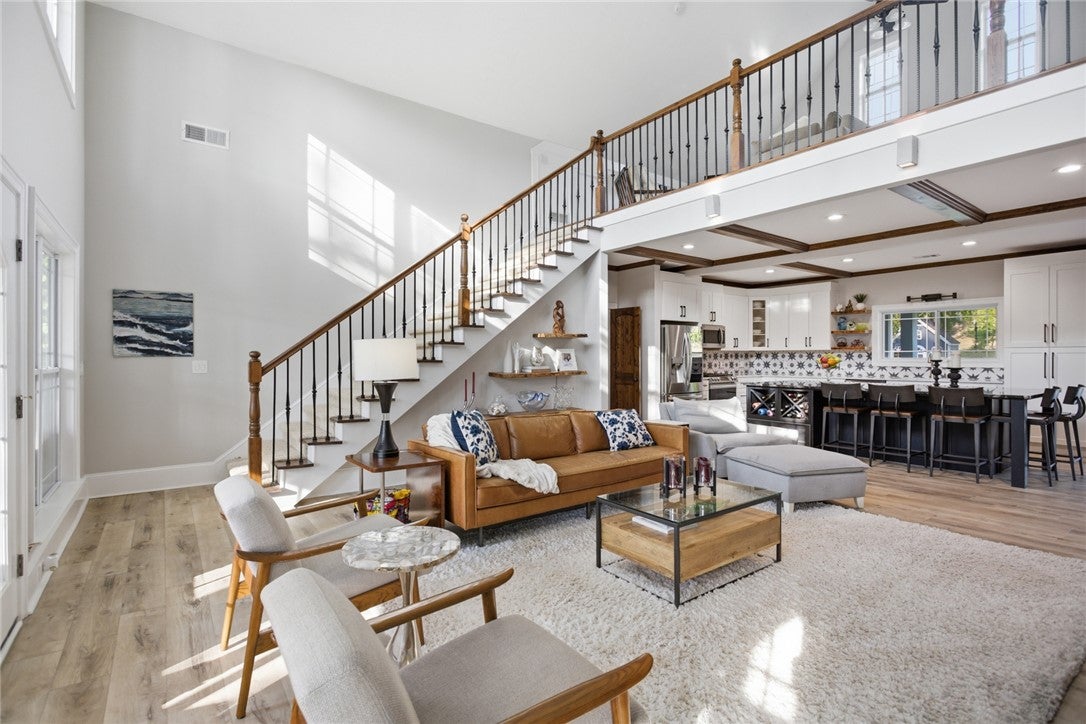 Hartwell, Georgia, 30643, United States, 5 Bedrooms Bedrooms, ,4 BathroomsBathrooms,Residential,Active,2040216