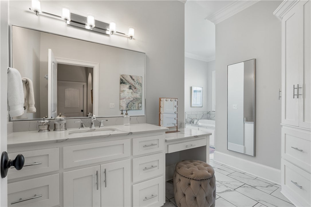 Anderson, South Carolina, 29621, United States, 5 Bedrooms Bedrooms, ,7 BathroomsBathrooms,Residential,Active,1996299