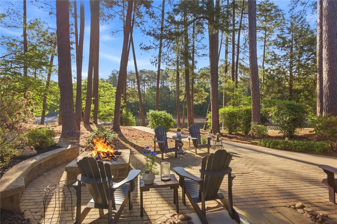 Hartwell, Georgia, 30643, United States, 5 Bedrooms Bedrooms, ,4 BathroomsBathrooms,Residential,Active,2040216