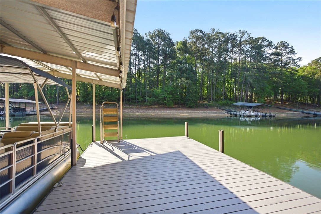 Hartwell, Georgia, 30643, United States, 5 Bedrooms Bedrooms, ,4 BathroomsBathrooms,Residential,Active,2040216