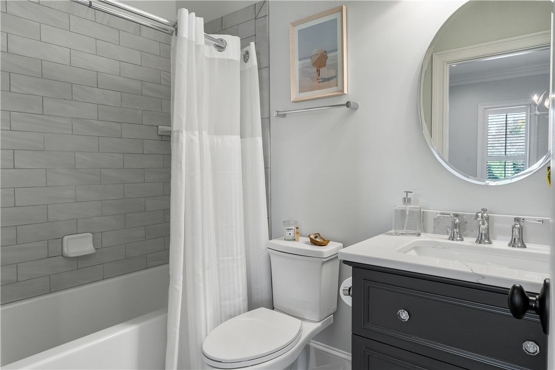 Anderson, South Carolina, 29621, United States, 5 Bedrooms Bedrooms, ,7 BathroomsBathrooms,Residential,Active,1996299